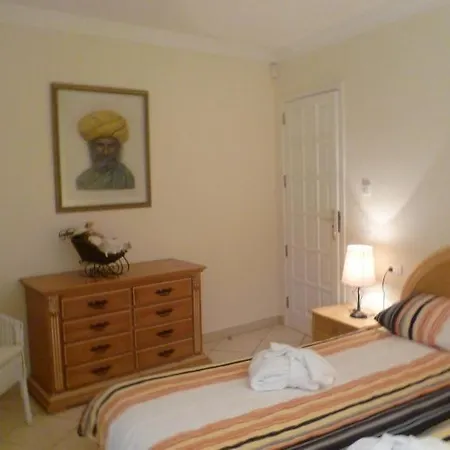 Holiday home Sleeps 4 Pool Wifi